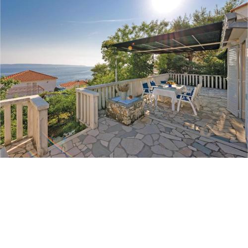 Awesome Home In Okrug Gornji With Kitchen