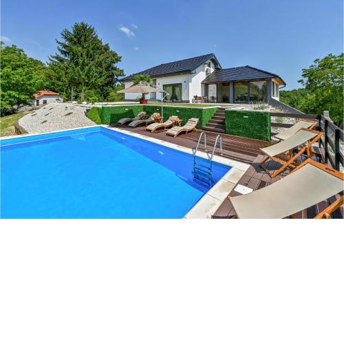 Awesome Home In Vinica Breg With Wifi