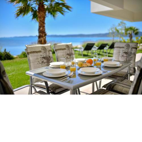 "Babe" Beachfront Residence