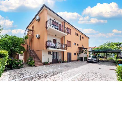 BANKO APARTMENTS
