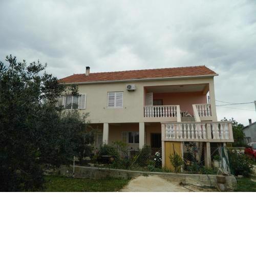 Bartulovi dvori
