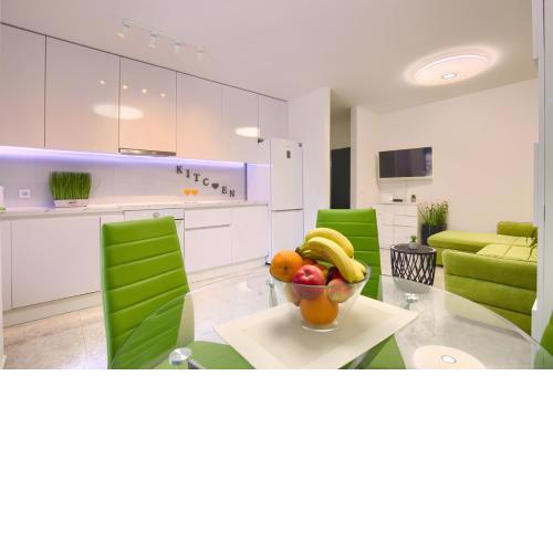Beach Apartment with large terrace 50m from the beach