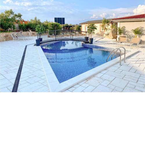 Beach Front Home In Nerezine With Jacuzzi