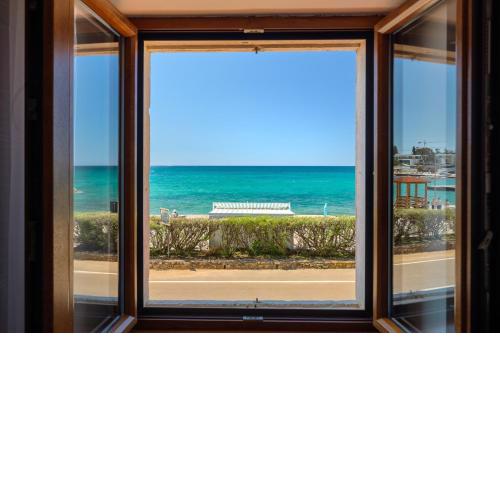 Beach House - Sea Breeze