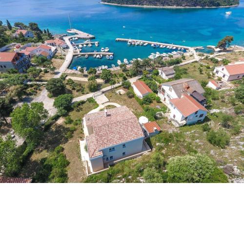 Beachfront Holiday House Kaliope