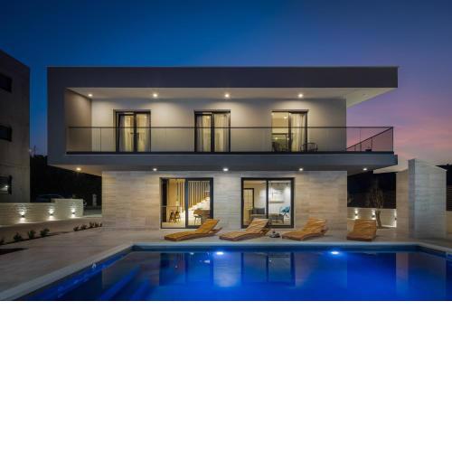 Beachfront Villa Tota with Pool