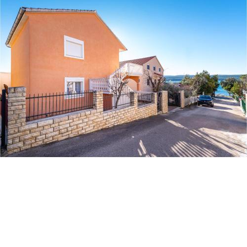Beautiful Apartment In Krusevo With Kitchen