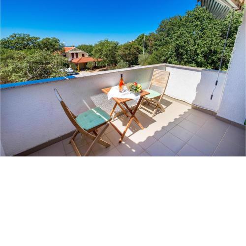 Beautiful Apartment In Potocnica With Wifi