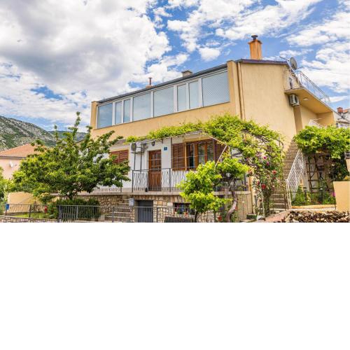 Beautiful Apartment In Senj With Kitchen
