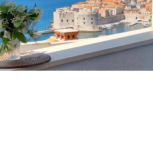 BEAUTIFUL APARTMENT,AMAZING VIEW,parking!