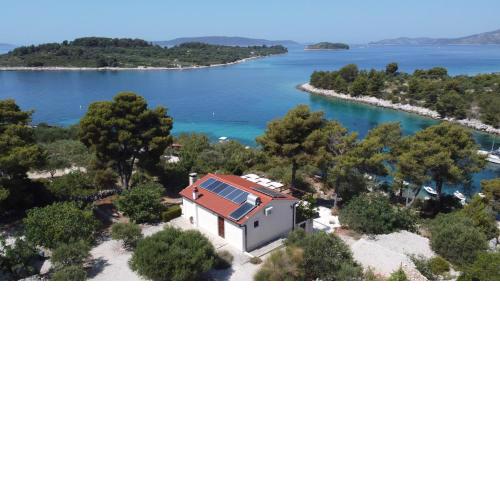 beautiful bay house Duga