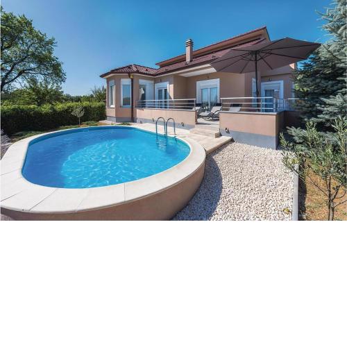 Beautiful Home In Badanj With 3 Bedrooms, Wifi And Private Swimming Pool