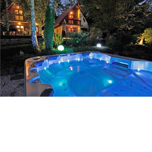 Beautiful Home In Breze With Jacuzzi