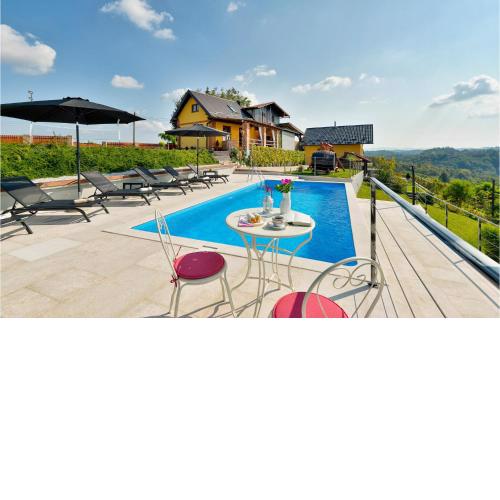 Beautiful Home In Cestica With Jacuzzi