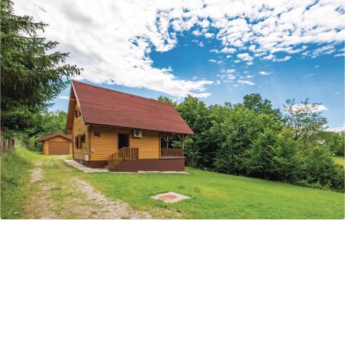 Beautiful Home In Licki Osik With Kitchen