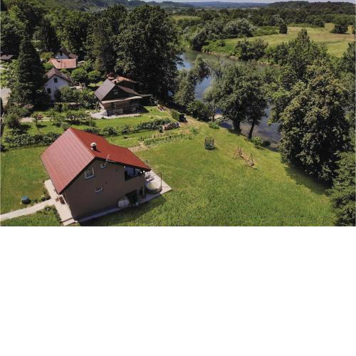 Beautiful Home In Pokupska Slatina With Jacuzzi