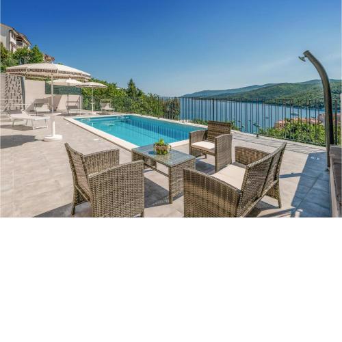 Beautiful Home In Rabac With Wifi