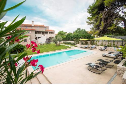 Beautiful Villa Julia, south Istria, garden, pool