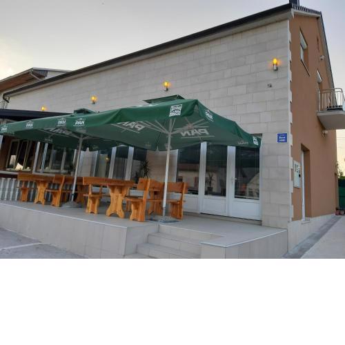 Bedrooms Cerovac
