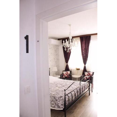 Bella Elia Apartment