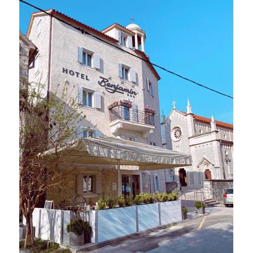 Benjamin Hotel