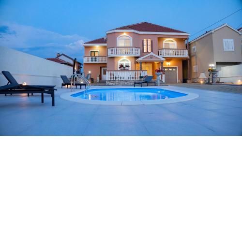 Booking Zaton Villa Martinova holiday house with swimming pool