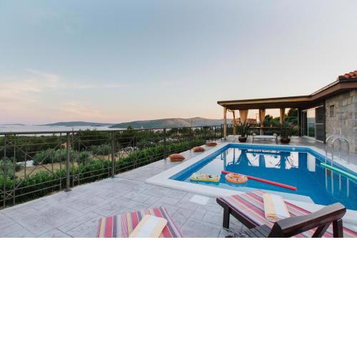 Capri House