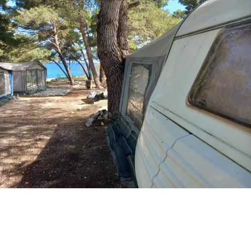 Caravan near the sea 4