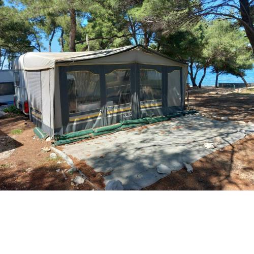 Caravan near the sea 5