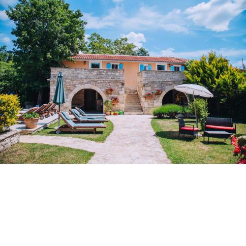Casa Karnevali