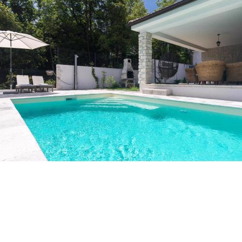 Casa Maya Deluxe Appartment with a pool