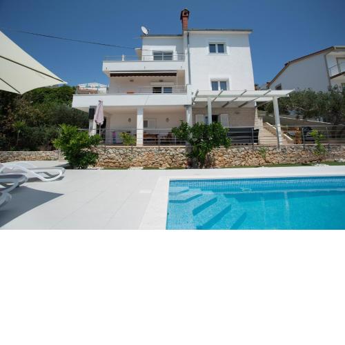 Charming modern house with the new swimming pool - apartment Maya 2