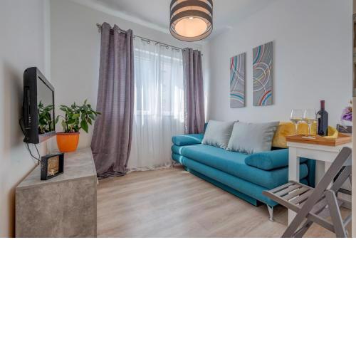 Chris's condo