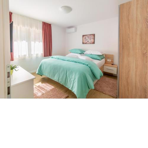 City Apartment 4 & 6