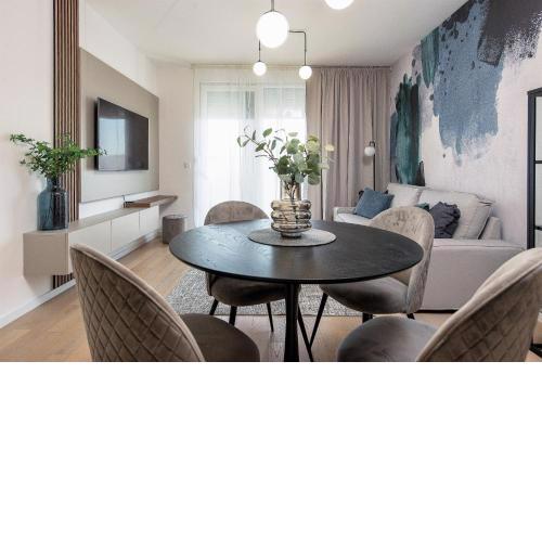 City Lux Apartment 2 - with garage and balcony