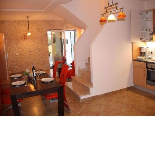 Classy Holiday Home in Novigrad with Private Pool