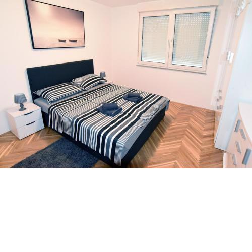Cosy and comfortable.Centrally located and still quiet
