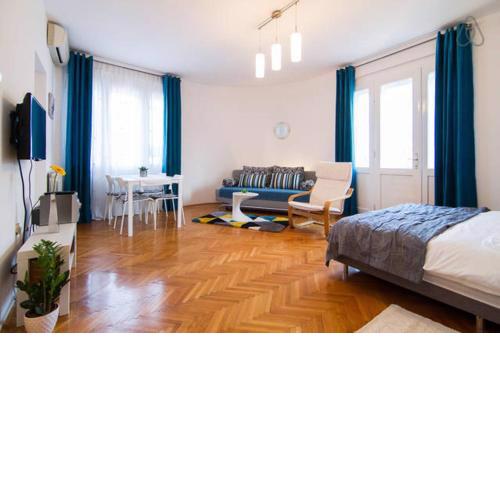 Cosy Studio Apartment 4th floor, no elevator