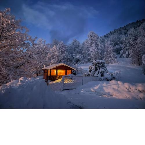 Cottage La Sierra with JACUZZI