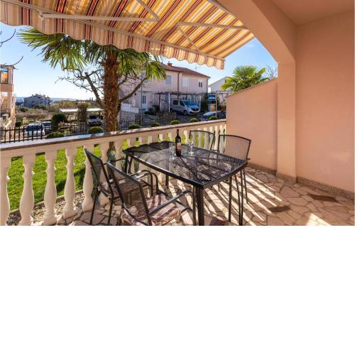 Cozy Apartment In Krk With Wifi