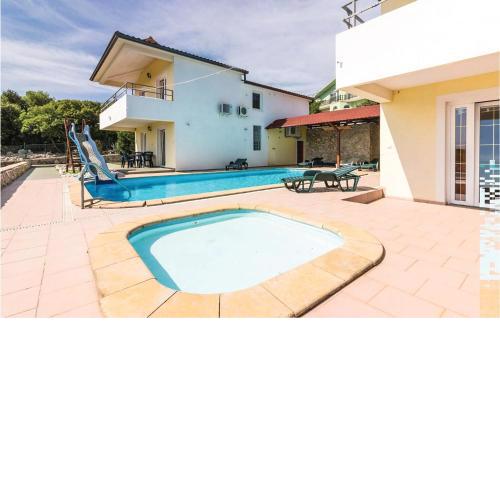 Cozy Apartment In Labin With Wifi