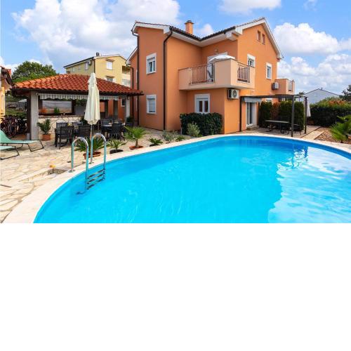 Cozy Apartment In Sveti Vid-Miholjice
