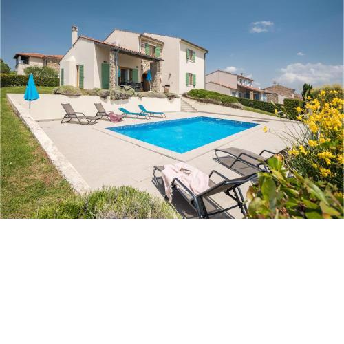 Cozy Home In Baredine With House A Panoramic View