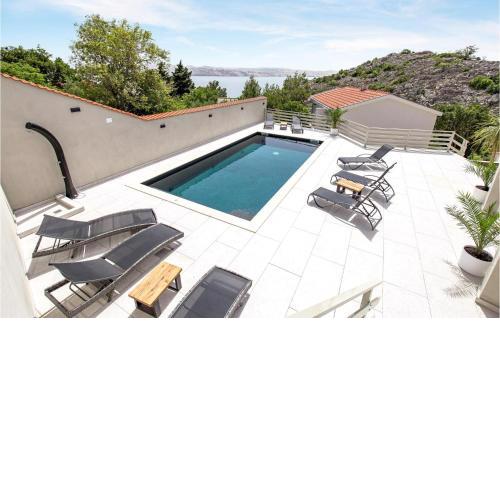 Cozy Home In Cesarica With House Sea View