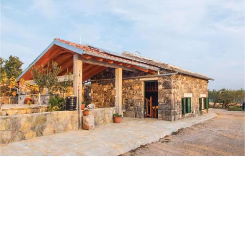Cozy Home In Jezera With House Sea View