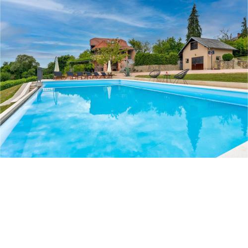 Cozy Home In Krasic With Outdoor Swimming Pool