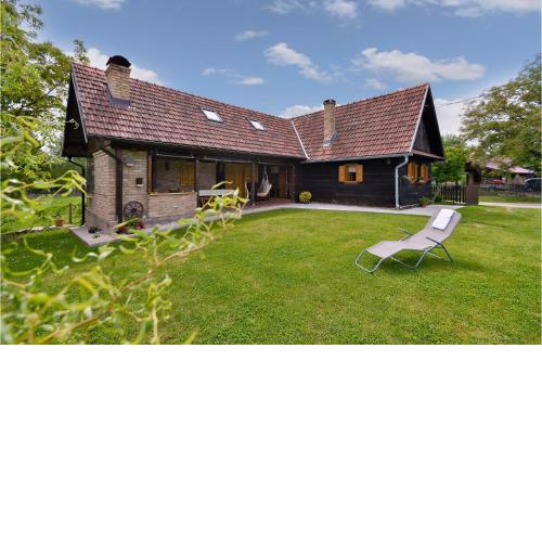 Cozy Home In Sisinec With House A Panoramic View