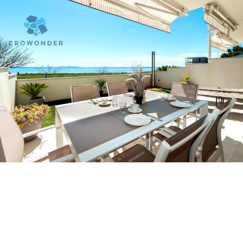Crowonder Beachfront Reiterer Villa V2 with Seaview 30 meters from the Beach