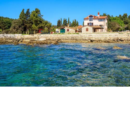 Cuvi Beach Apartments