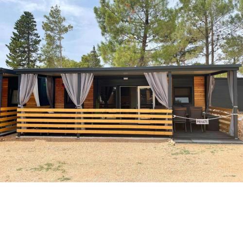 D&I mobile home